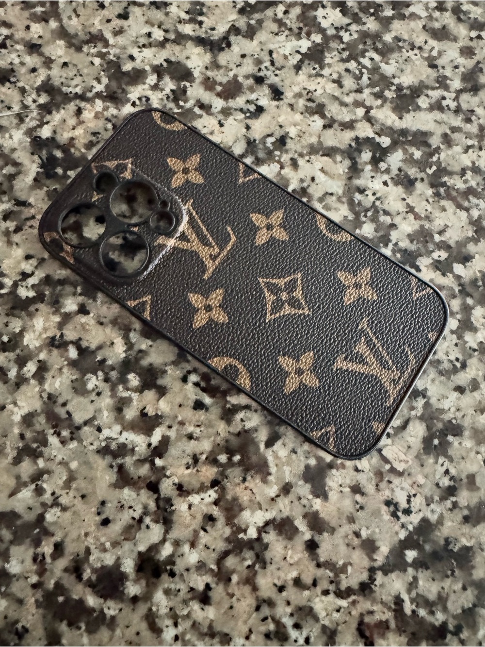 Source Unknown Brown Monogram Pattern Phone Case 15 Pro